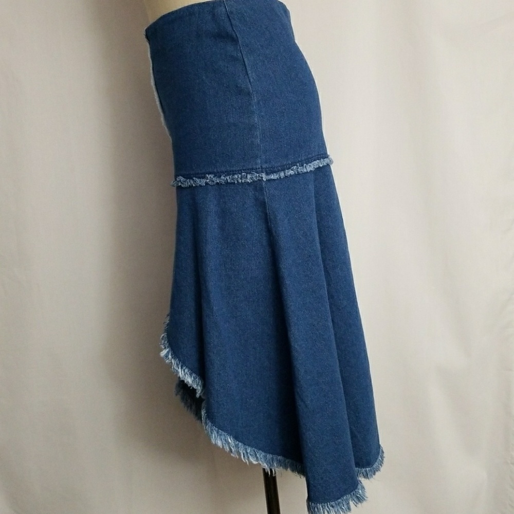 NWOT Zara Denim Frayed Slit Midi Skirt Siz… - Picture 4 of 8